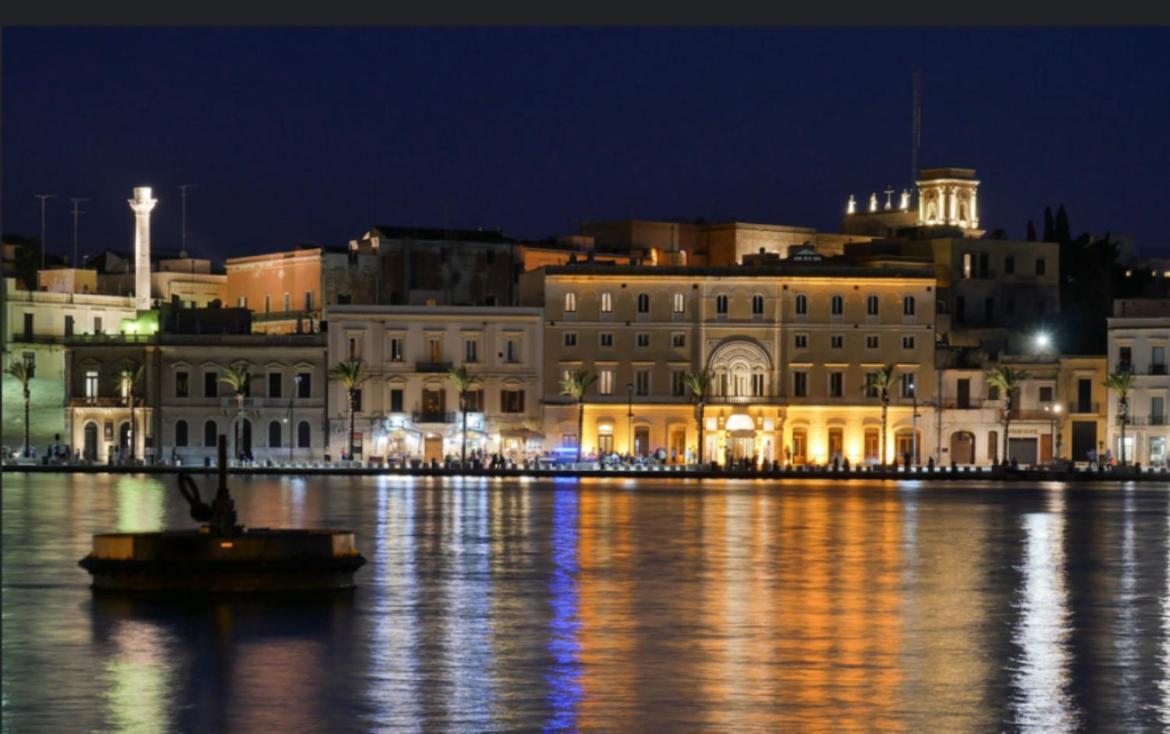 Hotel Flora House Brindisi Esterno foto